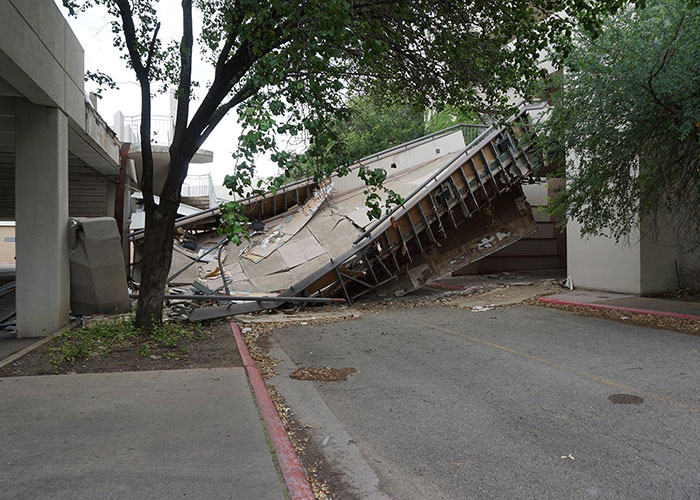 Bridge-Failure-Pedestrian-1