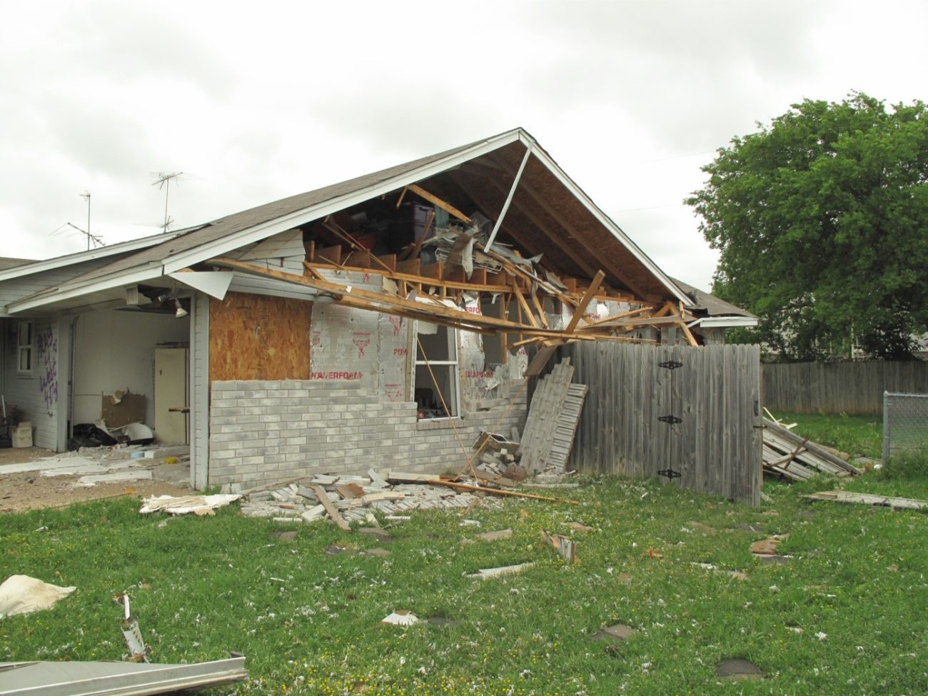 Contruction Explosion Mechanisms of Damage to Buildings Caused by Explosions - Nelson Forensics